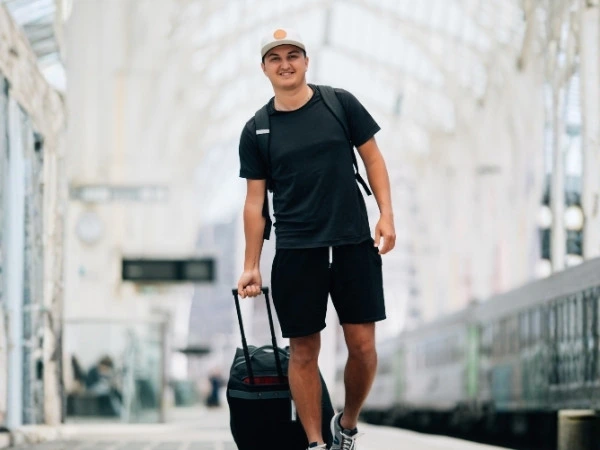 TRAVEL & ACCESSIBILITY